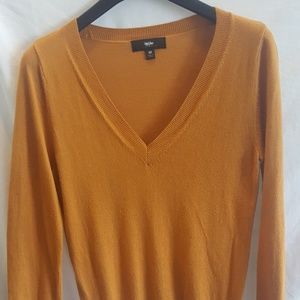Women's mustard long sleeve sweater